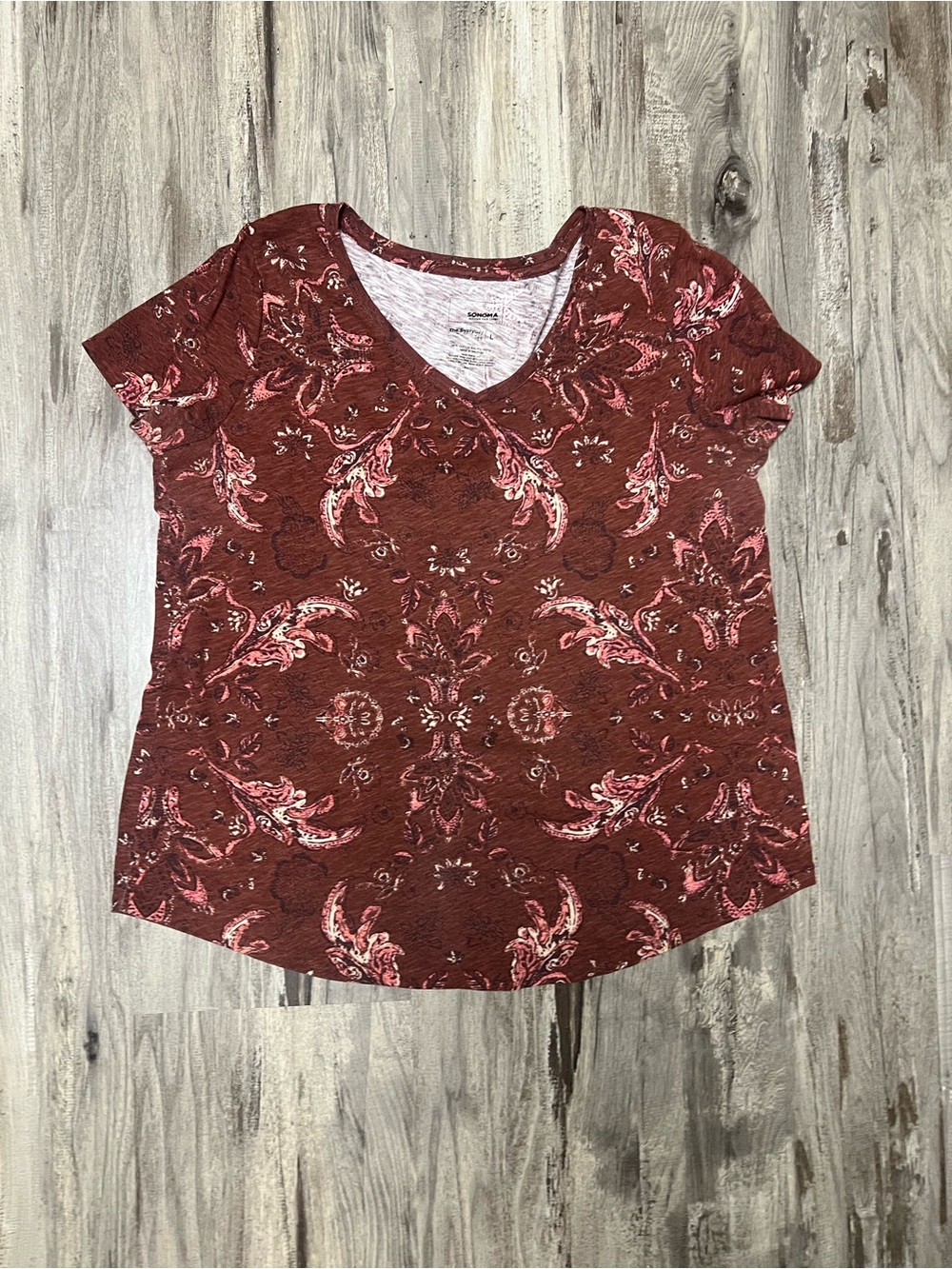 Sonoma Rust Paisley V-Neck Short Sleeve Tee